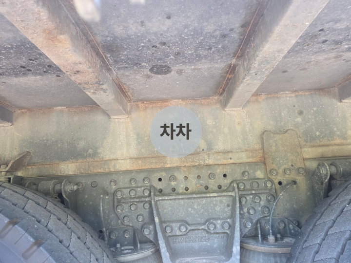 2020년 만 TGS 25톤 후축 무진동 상승 윙바디 25톤 상승 윙바디 중고화물차