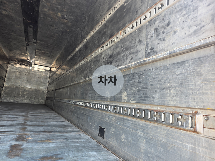 2020년 만 TGS 25톤 후축 무진동 상승 윙바디 25톤 상승 윙바디 중고화물차