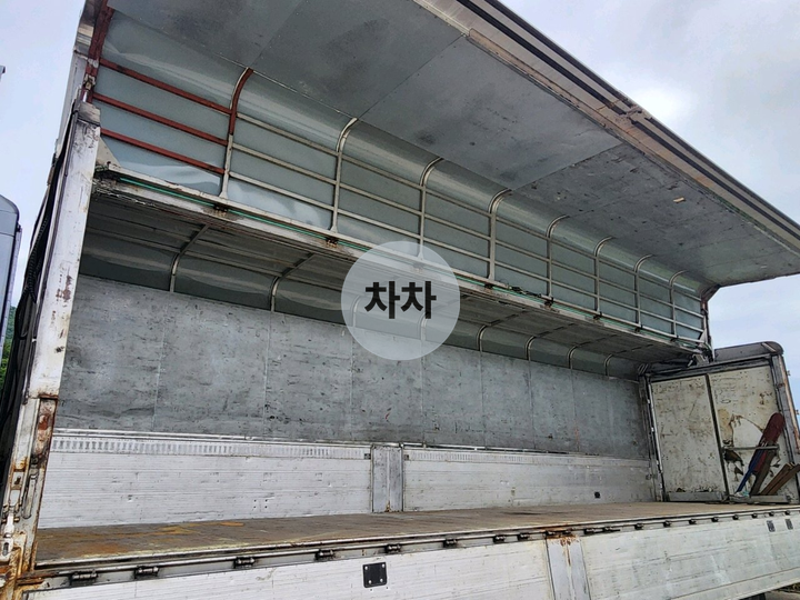 2016년 엑시언트 25톤 앞축 상승 윙바디 25톤 상승 윙바디 중고화물차