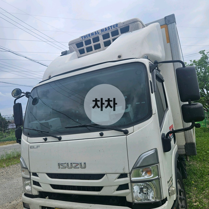 2022년 이스즈 엘프 3.5톤 광폭 투냉 냉장탑 3.5톤 냉장탑 중고화물차