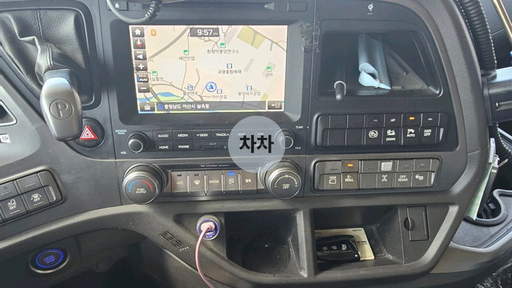 2023년 엑시언트 25톤 후축 카고 25톤 카고 중고화물차