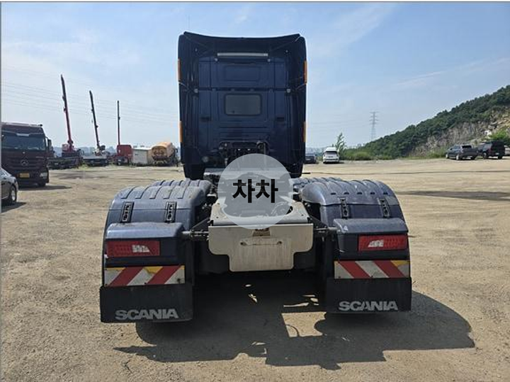 스카니아 추레라 5
