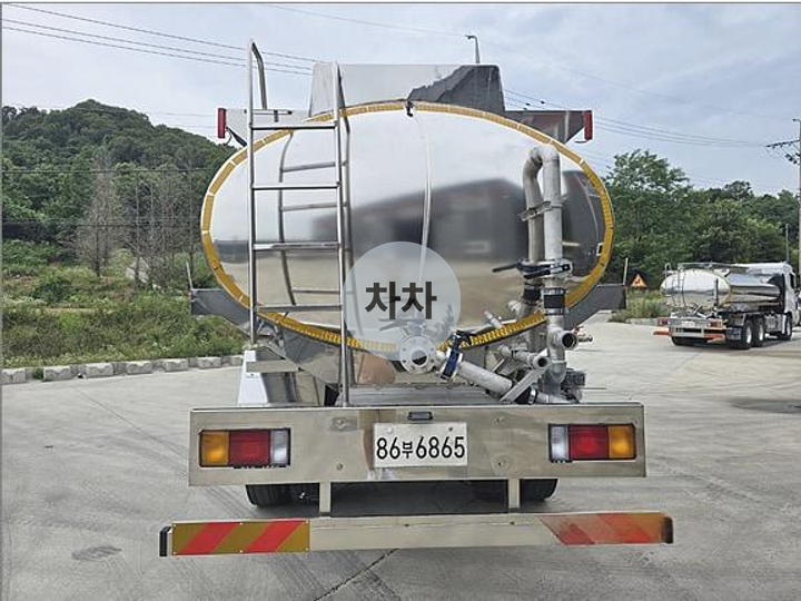 현대 트라고 16톤 고압 살수차 4
