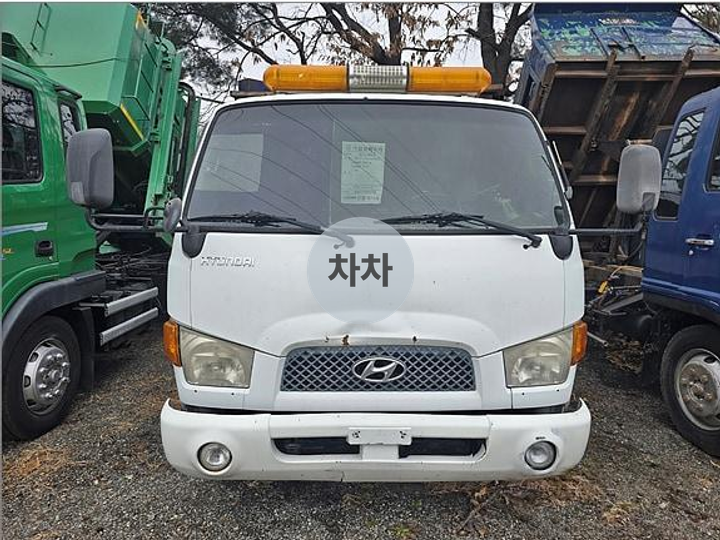 현대 2.5톤 마이티 카고 도로차단차 3