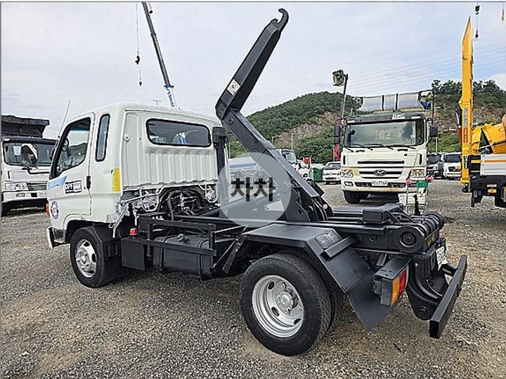 2.5 톤 암롤 2