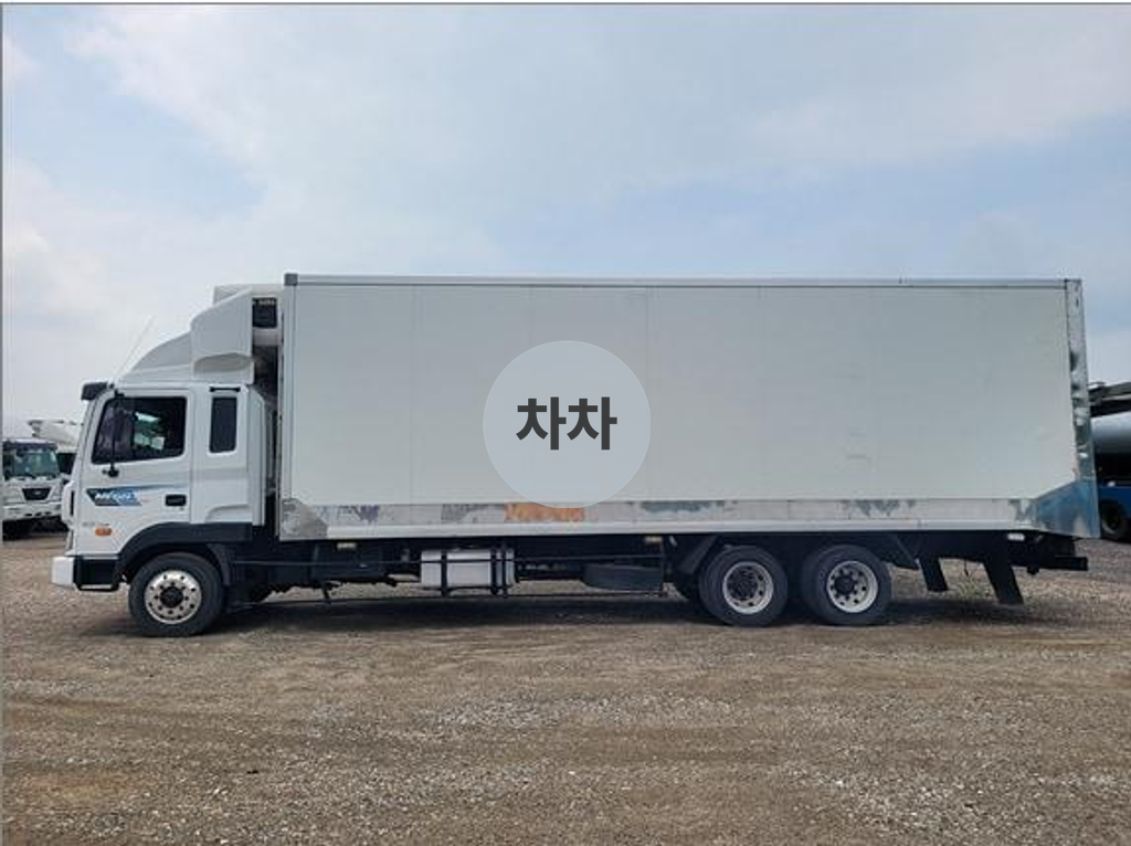 메가트럭 4.5톤 써브 냉동탑 4
