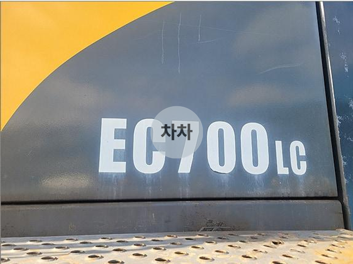 볼보 69.3 톤 굴삭기 롱붐 3