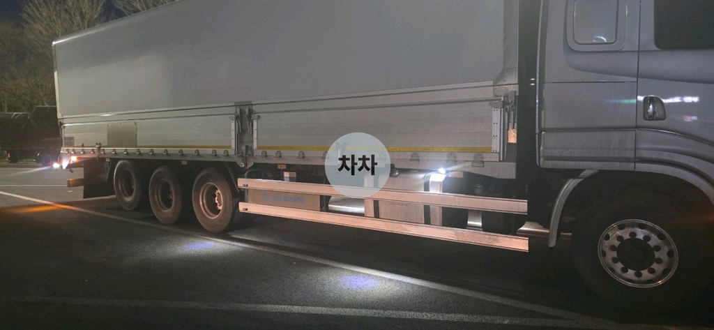맥쎈 고하중 18톤 후축 윙바디 / 내경 10.2m 5