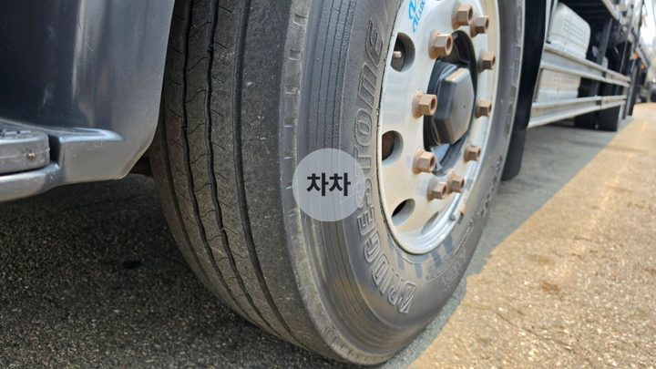 노부스 8.5톤 후축 윙바디 / 내경 9.7m 9