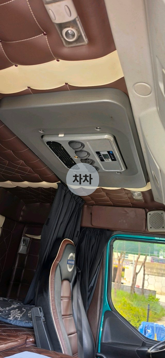볼보 FE 고하중 9.5톤 투냉 후축 냉동 윙바디 / 내경 10.2m 10