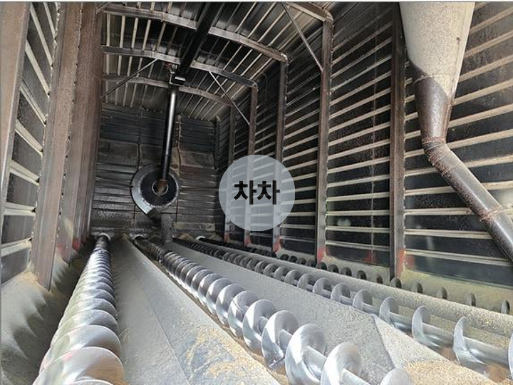 현대 메가 8.5톤 왕겨차 7