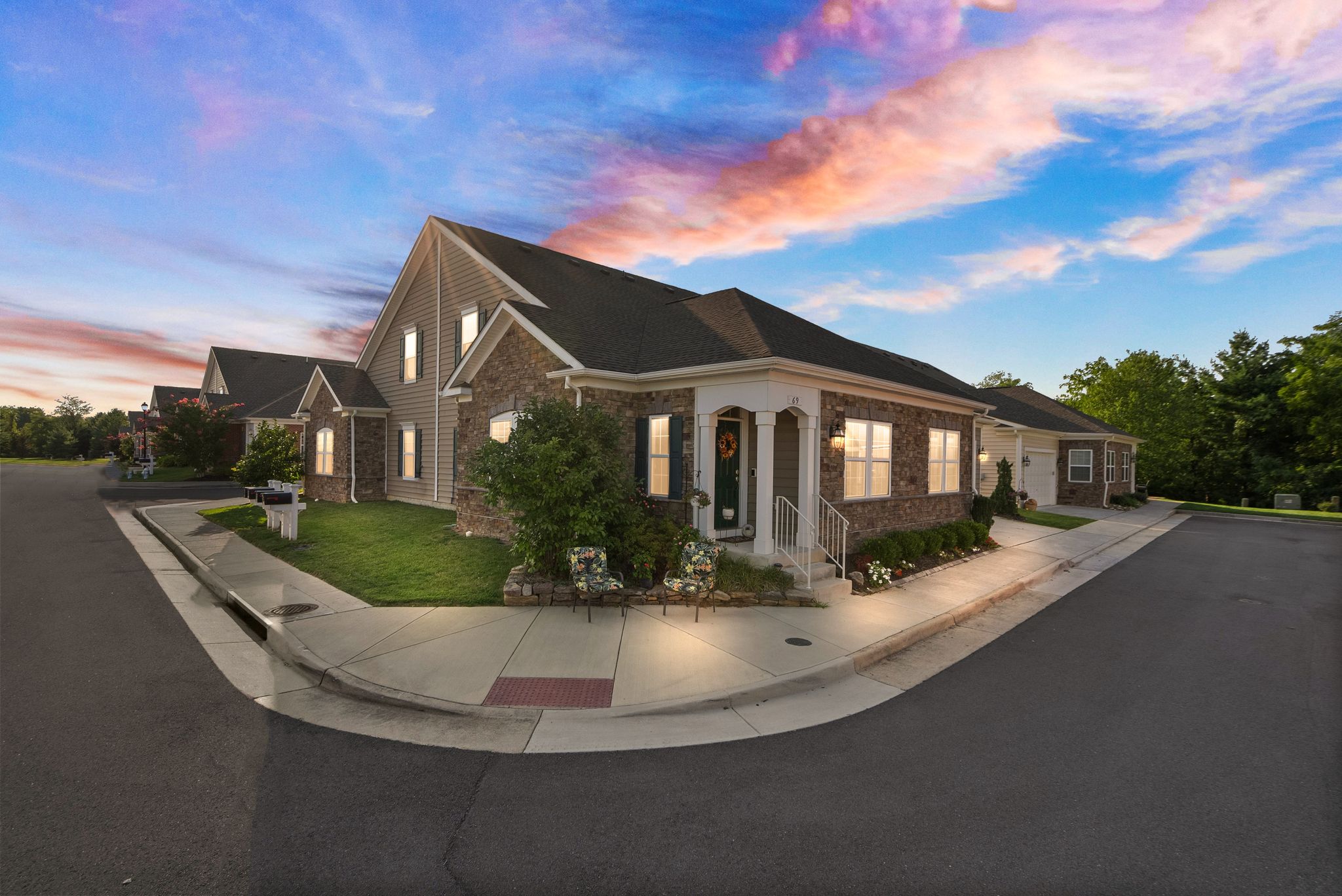 69 Harpers Mill Way, Lovettsville