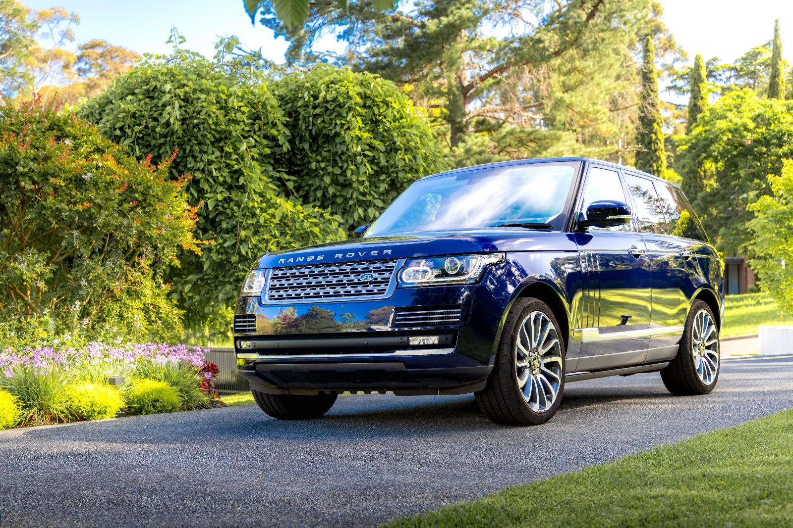 2017 RANGE ROVER AUTOBIOGRAPHY sold vehicle photo on CarNest