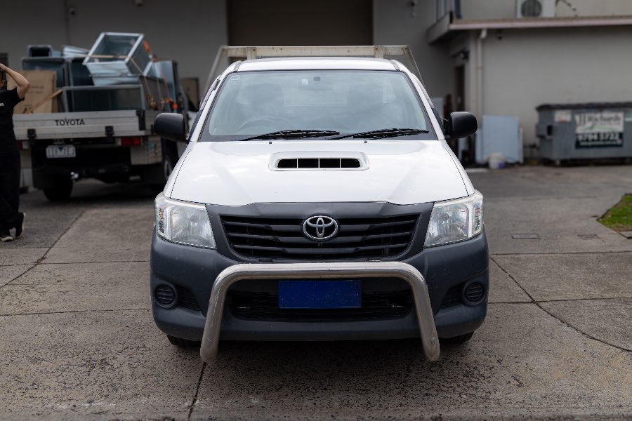 2015 TOYOTA HILUX sold vehicle photo on CarNest