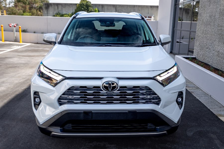 2024 TOYOTA RAV4 GXL sold vehicle photo on CarNest