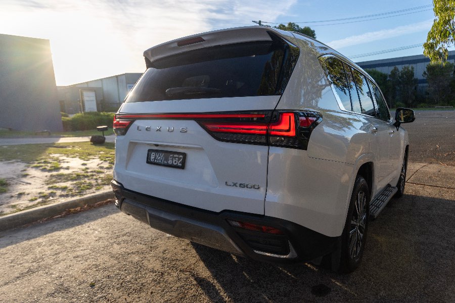2023 LEXUS LX600 LUXURY cabin detail photo on CarNest