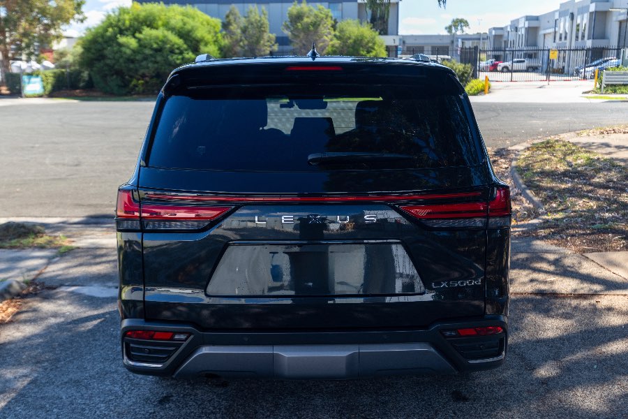 2023 LEXUS LX500D LUXURY additional detail photo on CarNest