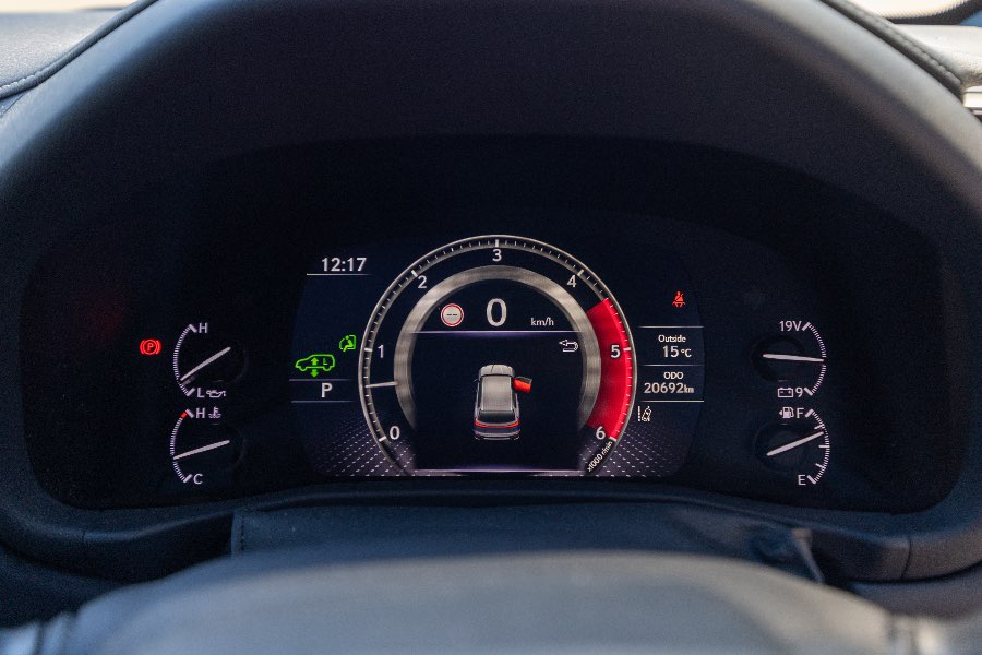 2023 LEXUS LX500D LUXURY detail view 7 photo on CarNest