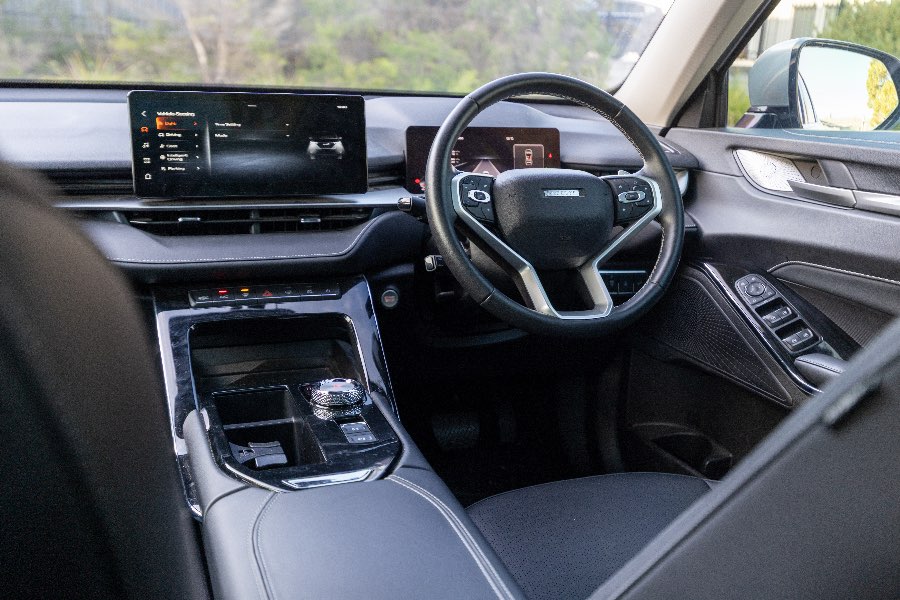 2023 HAVAL H6 ULTRA sold vehicle photo on CarNest