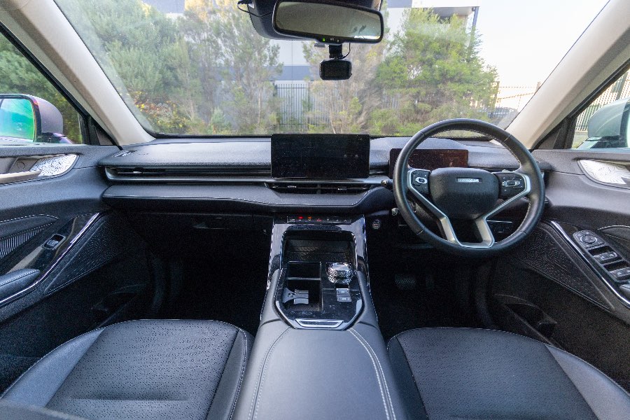 2023 HAVAL H6 ULTRA sold vehicle photo on CarNest