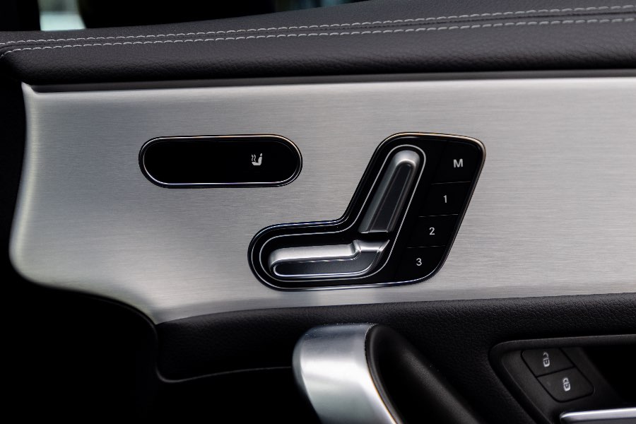 2024 MERCEDES BENZ A35 AMG detail view 14 photo on CarNest