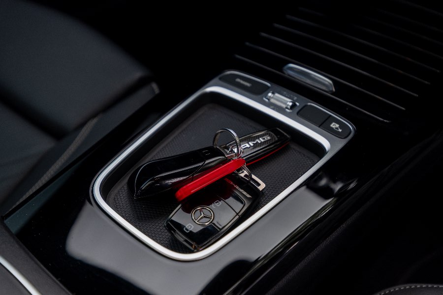 2024 MERCEDES BENZ A35 AMG detail view 10 photo on CarNest