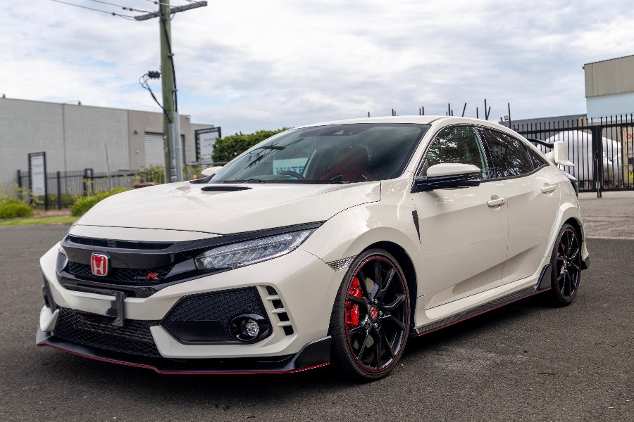 2017 HONDA CIVIC TYPE R FK8 sold vehicle photo on CarNest