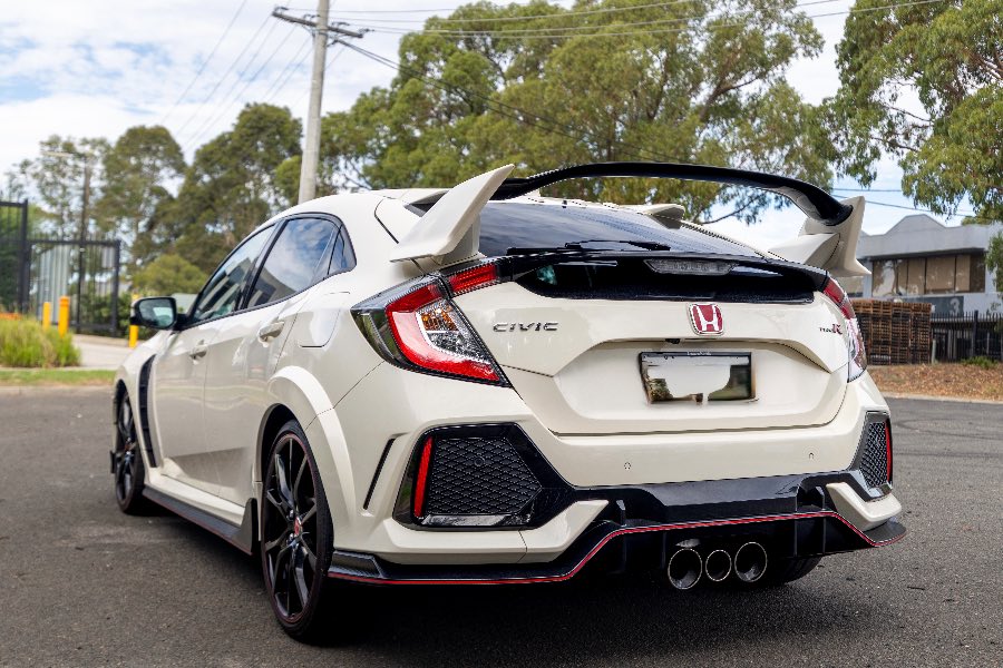 2017 HONDA CIVIC TYPE R FK8 sold vehicle photo on CarNest