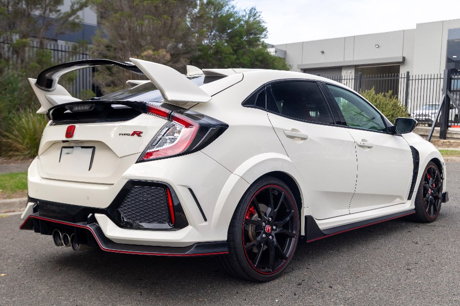 2017 HONDA CIVIC TYPE R FK8 sold vehicle photo on CarNest