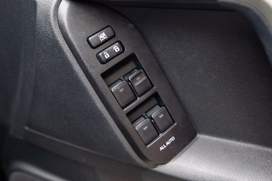 2022 TOYOTA PRADO GXL detail view 17 photo on CarNest