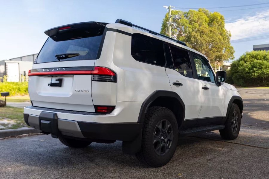 2025 LEXUS GX550 OVERTRAIL additional detail photo on CarNest