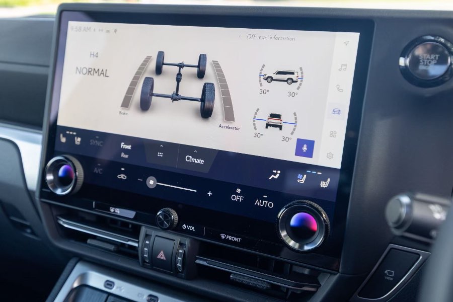 2025 LEXUS GX550 OVERTRAIL detail view 9 photo on CarNest