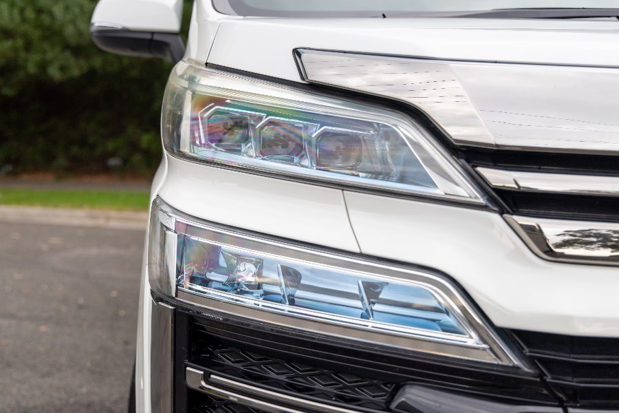 2021 TOYOTA VELLFIRE ZR additional detail photo on CarNest