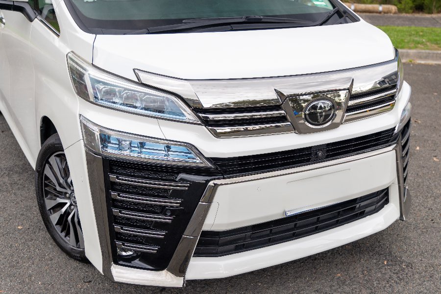 2021 TOYOTA VELLFIRE ZR detail view 7 photo on CarNest