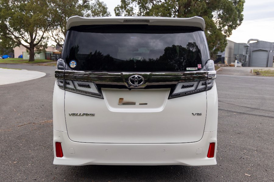 2021 TOYOTA VELLFIRE ZR detail view 8 photo on CarNest