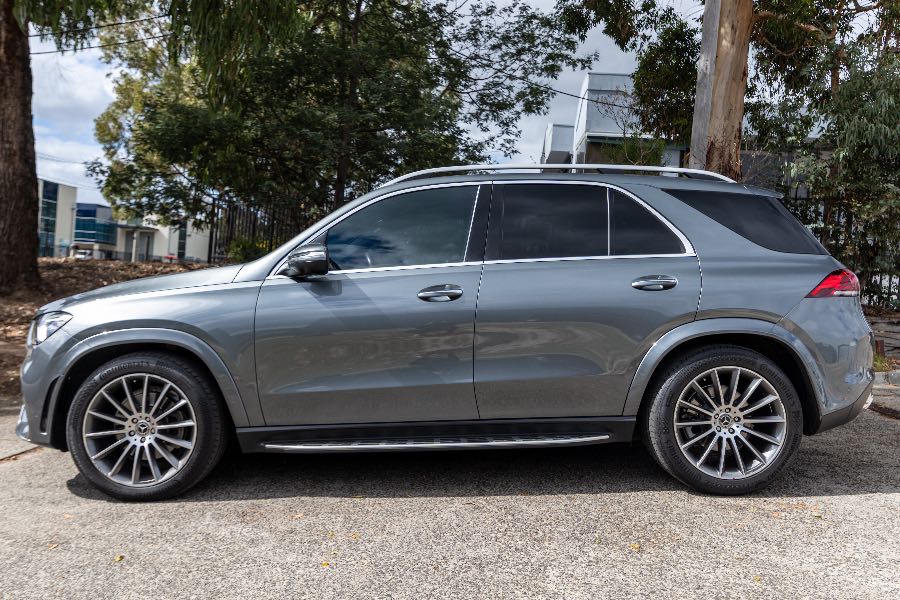 2021 MERCEDES BENZ GLE400D sold vehicle photo on CarNest