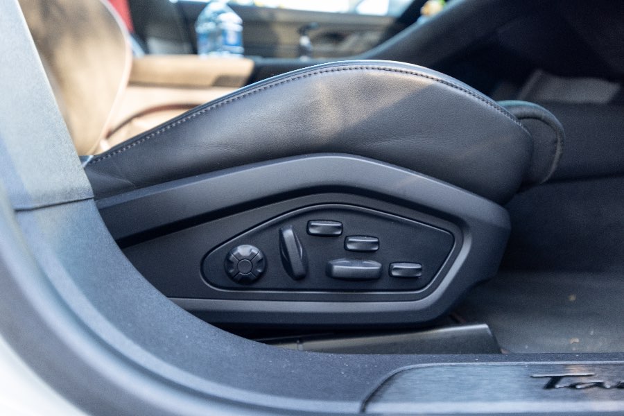 2022 PORSCHE TAYCAN GTS detail view 12 photo on CarNest