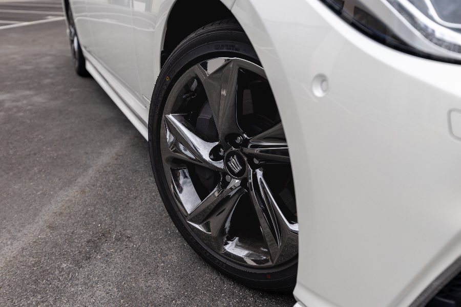 2020 TOYOTA CROWN HYBRID RS ADVANCE sold vehicle photo on CarNest