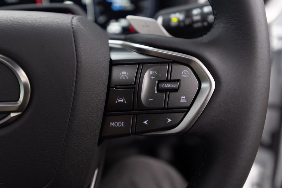 2026 LEXUS GX550 OVERTRAIL detail view 13 photo on CarNest