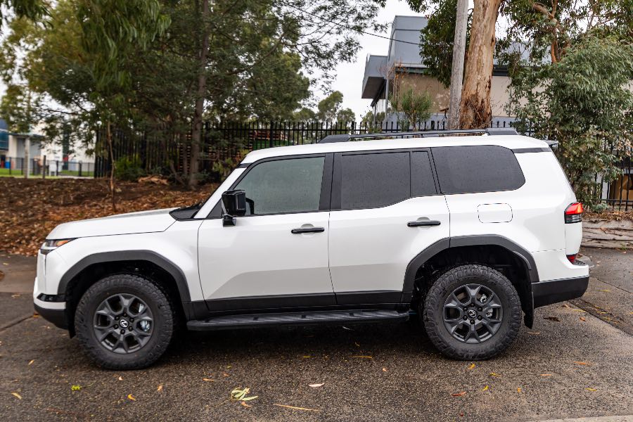 2026 LEXUS GX550 OVERTRAIL side profile photo on CarNest