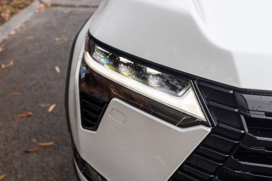 2026 LEXUS GX550 OVERTRAIL detail view 7 photo on CarNest
