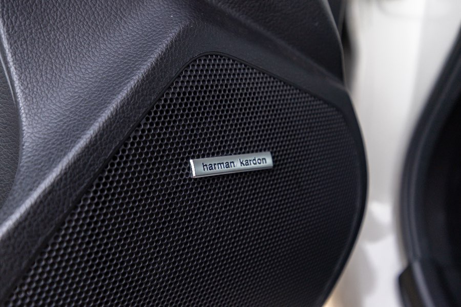2019 SUBARU WRX PREMIUM detail view 13 photo on CarNest