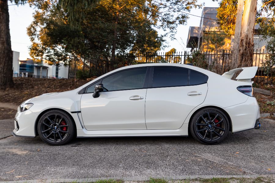 2019 SUBARU WRX PREMIUM cabin detail photo on CarNest