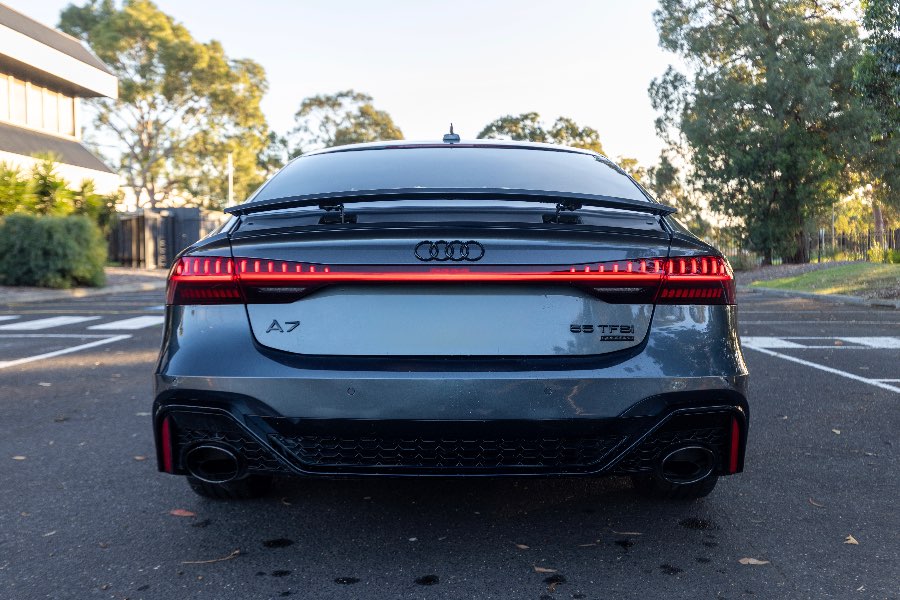 2021 AUDI A7 55TFSI interior dashboard photo on CarNest