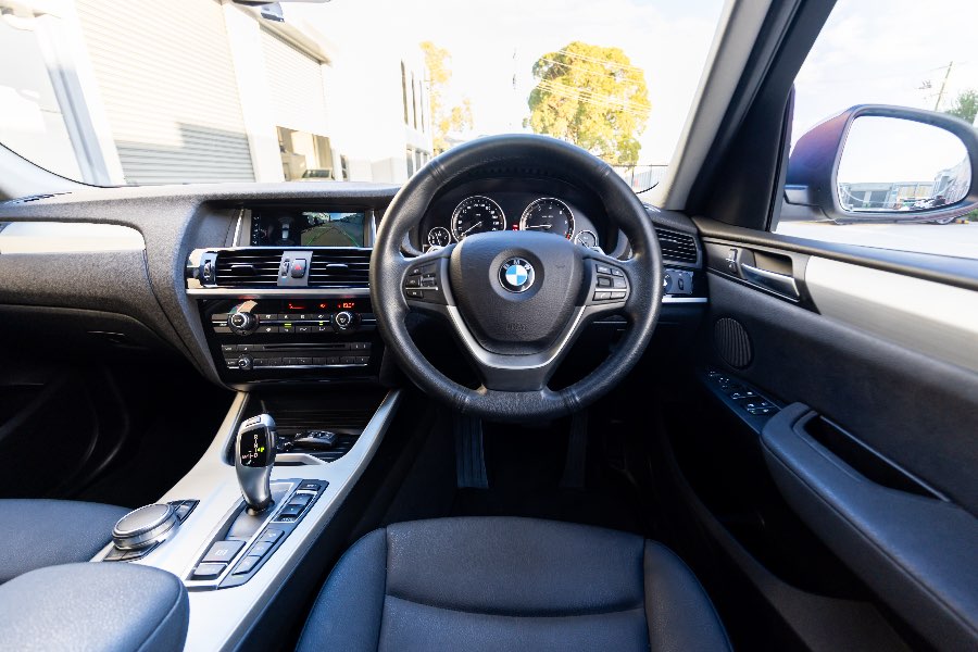 2017 BMW X3 XDRIVE20I detail view 20 photo on CarNest