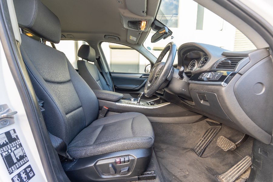 2017 BMW X3 XDRIVE20I detail view 9 photo on CarNest