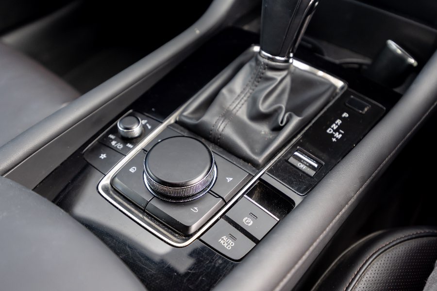 2019 MAZDA 3 G25 GT detail view 13 photo on CarNest