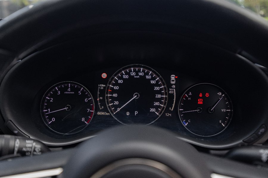 2019 MAZDA 3 G25 GT detail view 16 photo on CarNest