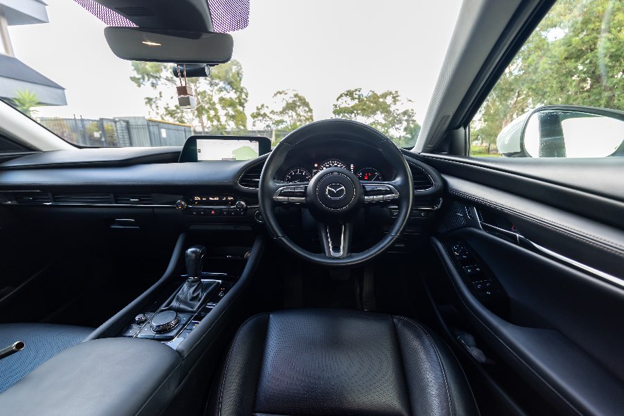 2019 MAZDA 3 G25 GT detail view 17 photo on CarNest