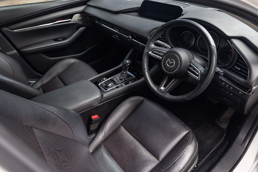 2019 MAZDA 3 G25 GT detail view 8 photo on CarNest